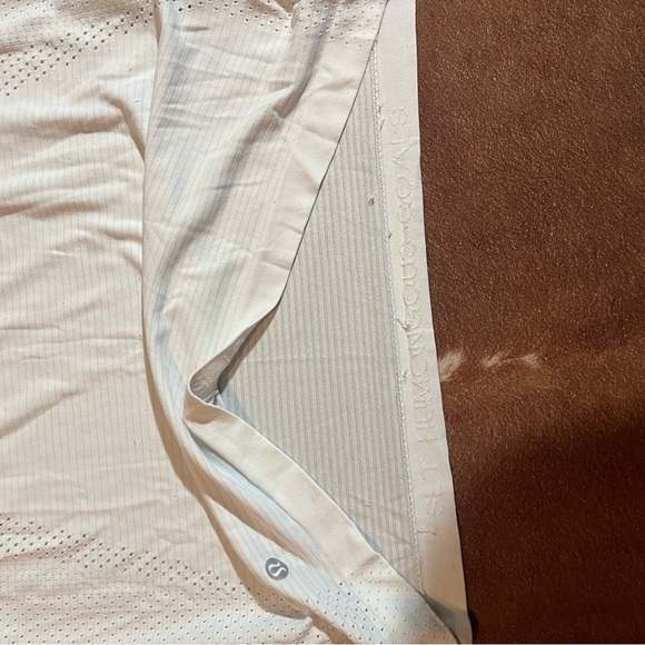 Lululemon Tank top
size 4 - Picture 5 of 5
